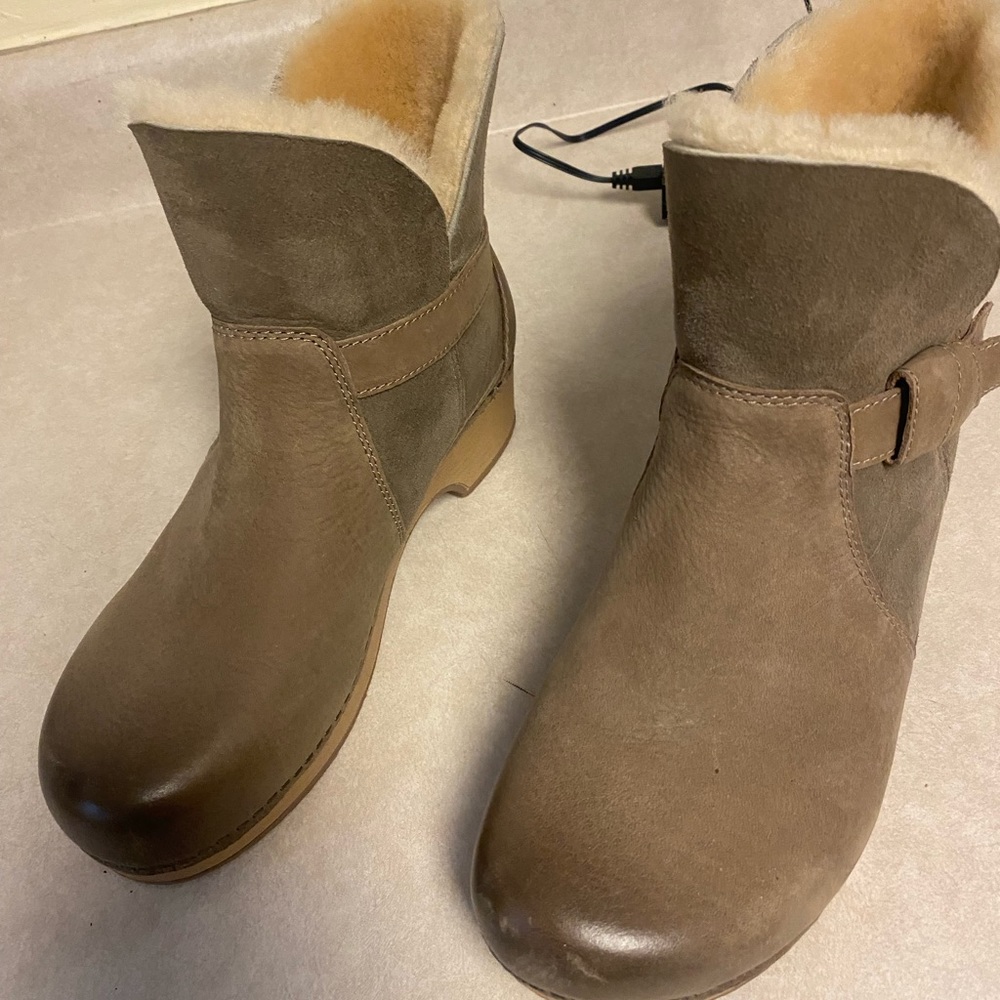 Dansko Boots - women’s size 39 - worn once -impulse buy